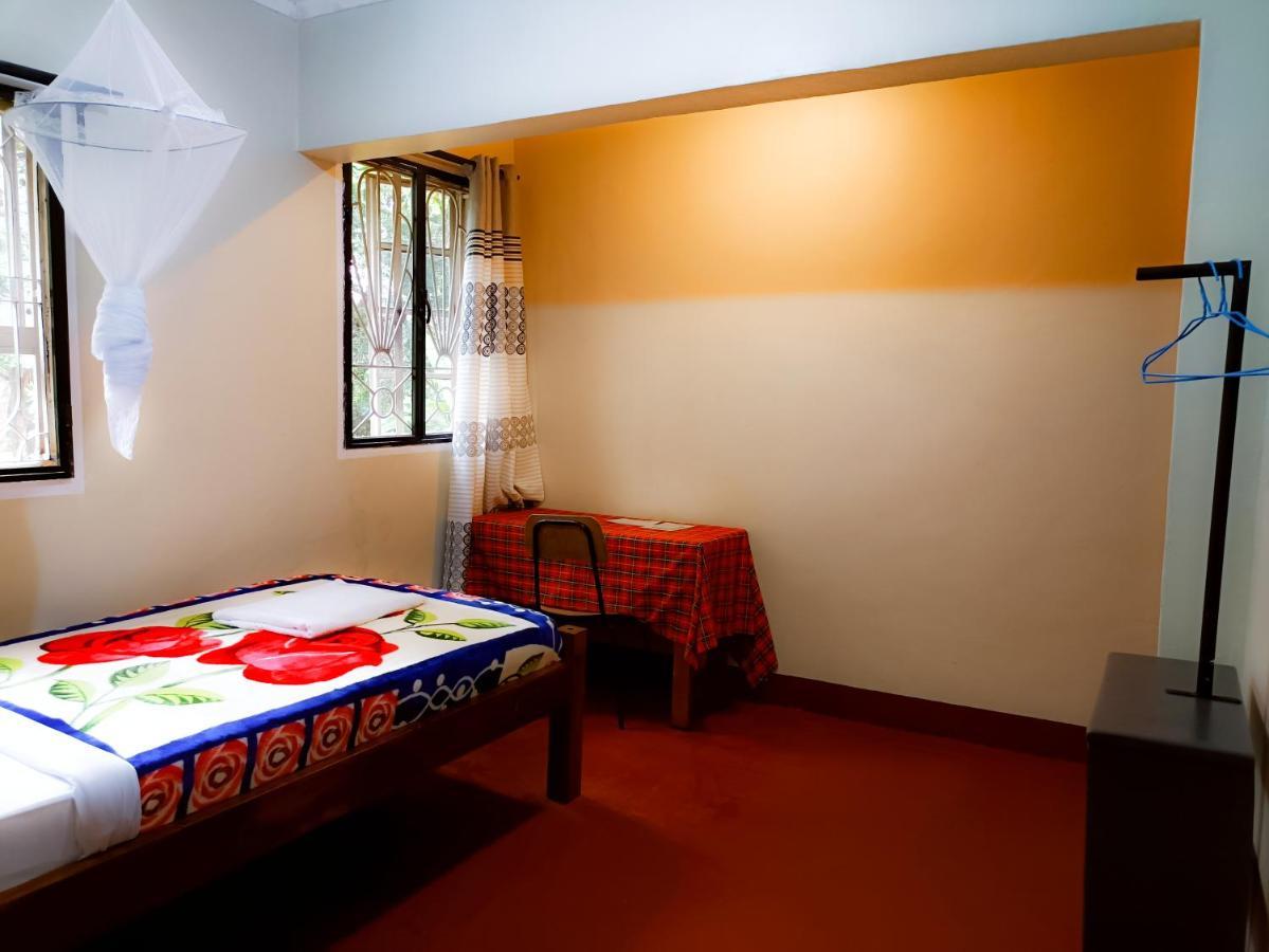 Shamba Hostel Usa River Bagian luar foto